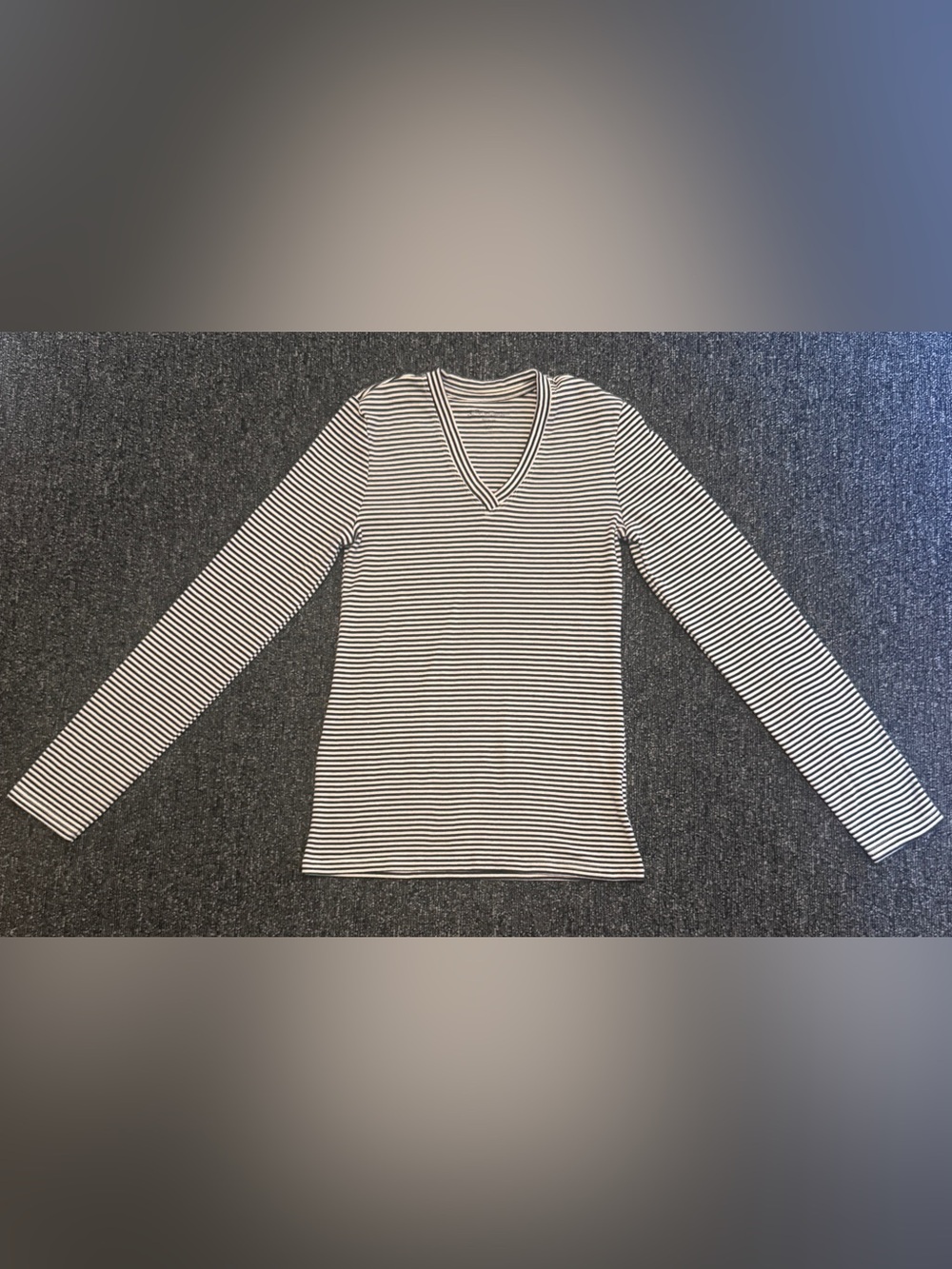 Eddie Bauer Striped Ribbed V-Neck Long Sleeve Tee Sz S Black White Cotton Blend
